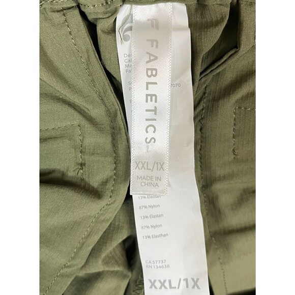 Fabletics Heights Cargo Pants Women's XXL 1X Green Baggy Nylon Stretch Hiking - Picture 5 of 10
